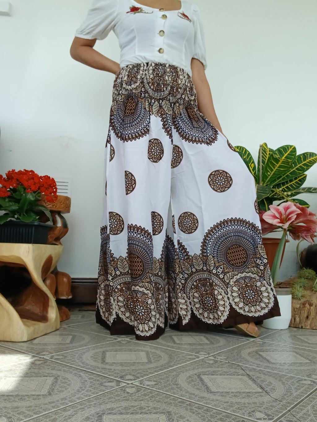 White and brown Boho baggy harem pants wide leg palazzo flowy high-waisted trousers one size fit 8-10-12-14
