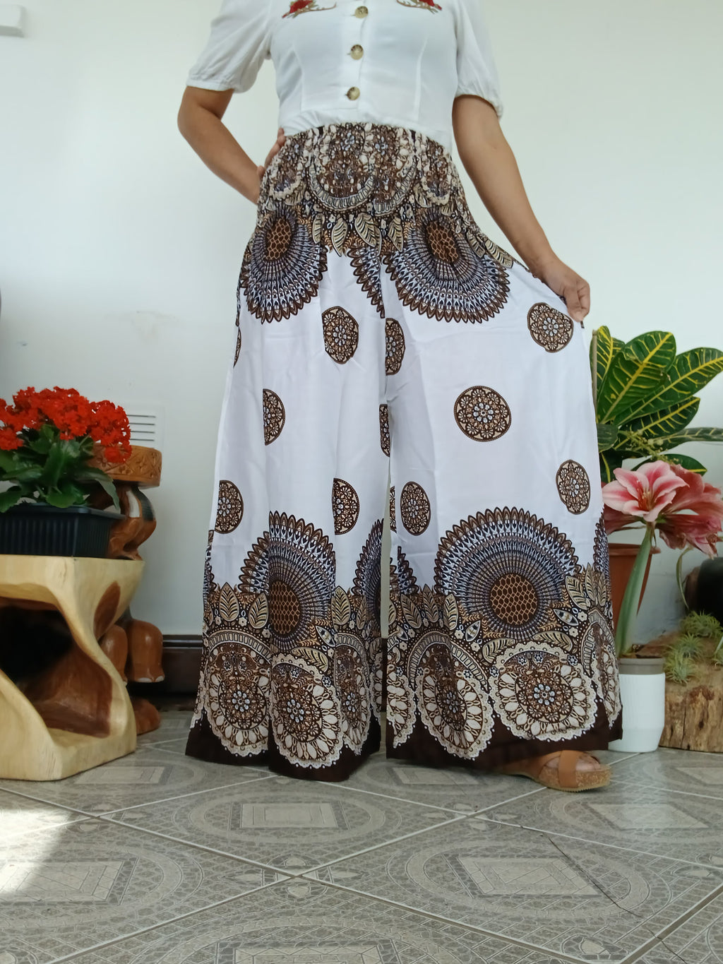 White and brown Boho baggy harem pants wide leg palazzo flowy high-waisted trousers one size fit 8-10-12-14