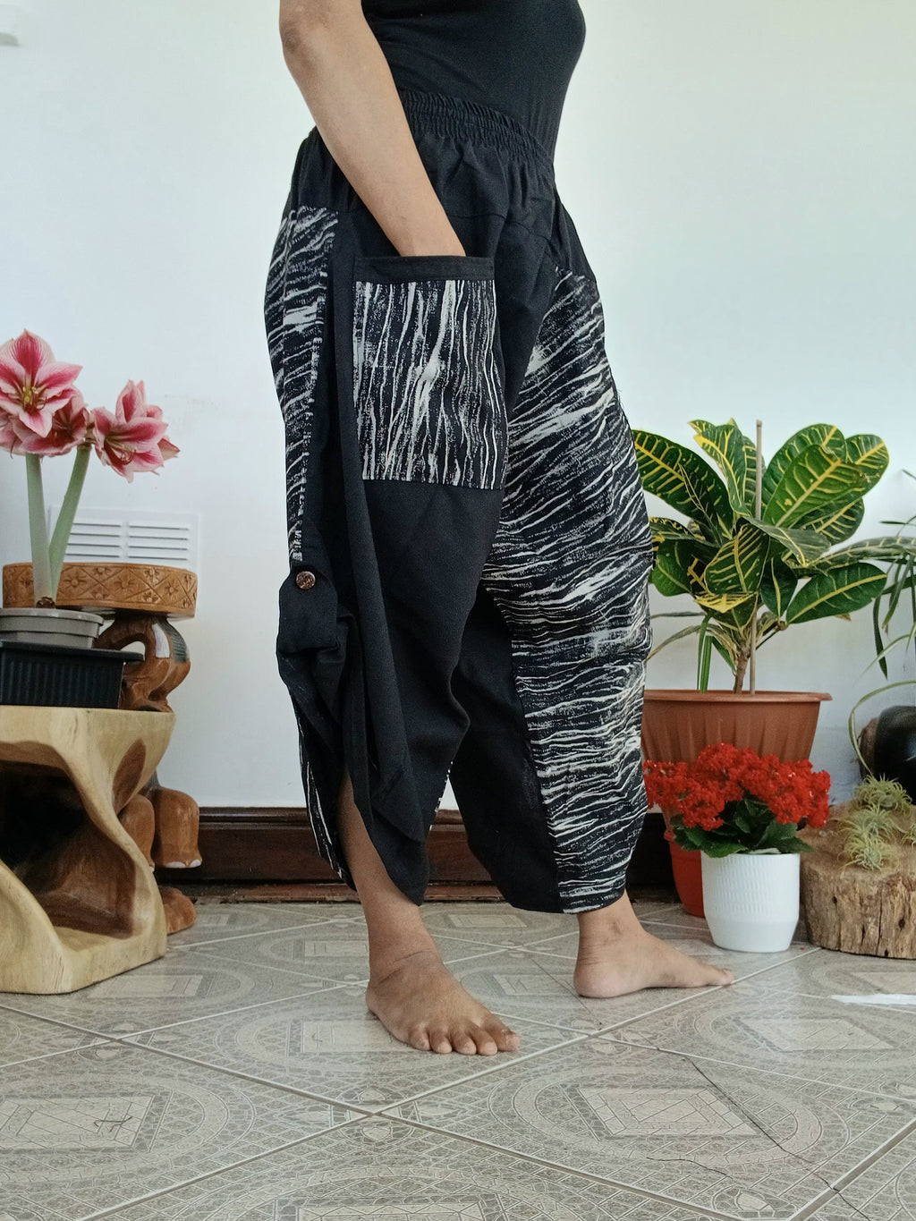 Black abstract print Ninja Samurai Style harem pants hippie Boho trousers one size fit 6-8-10
