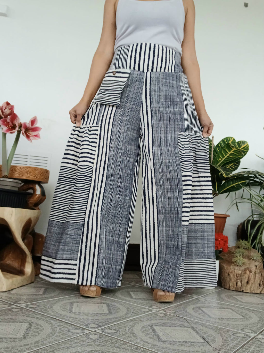 White&navy striped wide leg elegant boho trousers baggy harem pants one-size fit 8-10-12