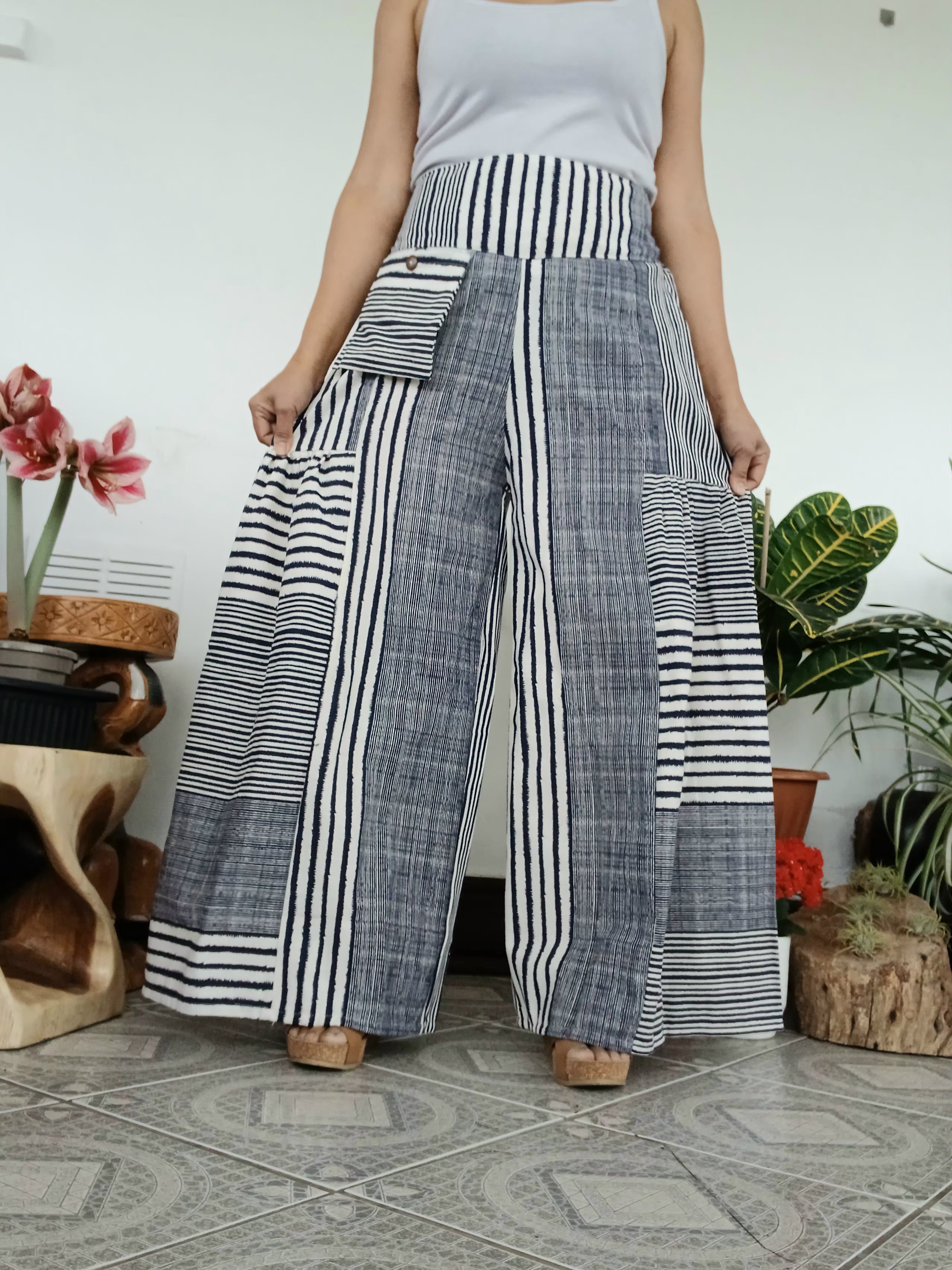 White&navy striped wide leg elegant boho trousers baggy harem pants one-size fit 8-10-12