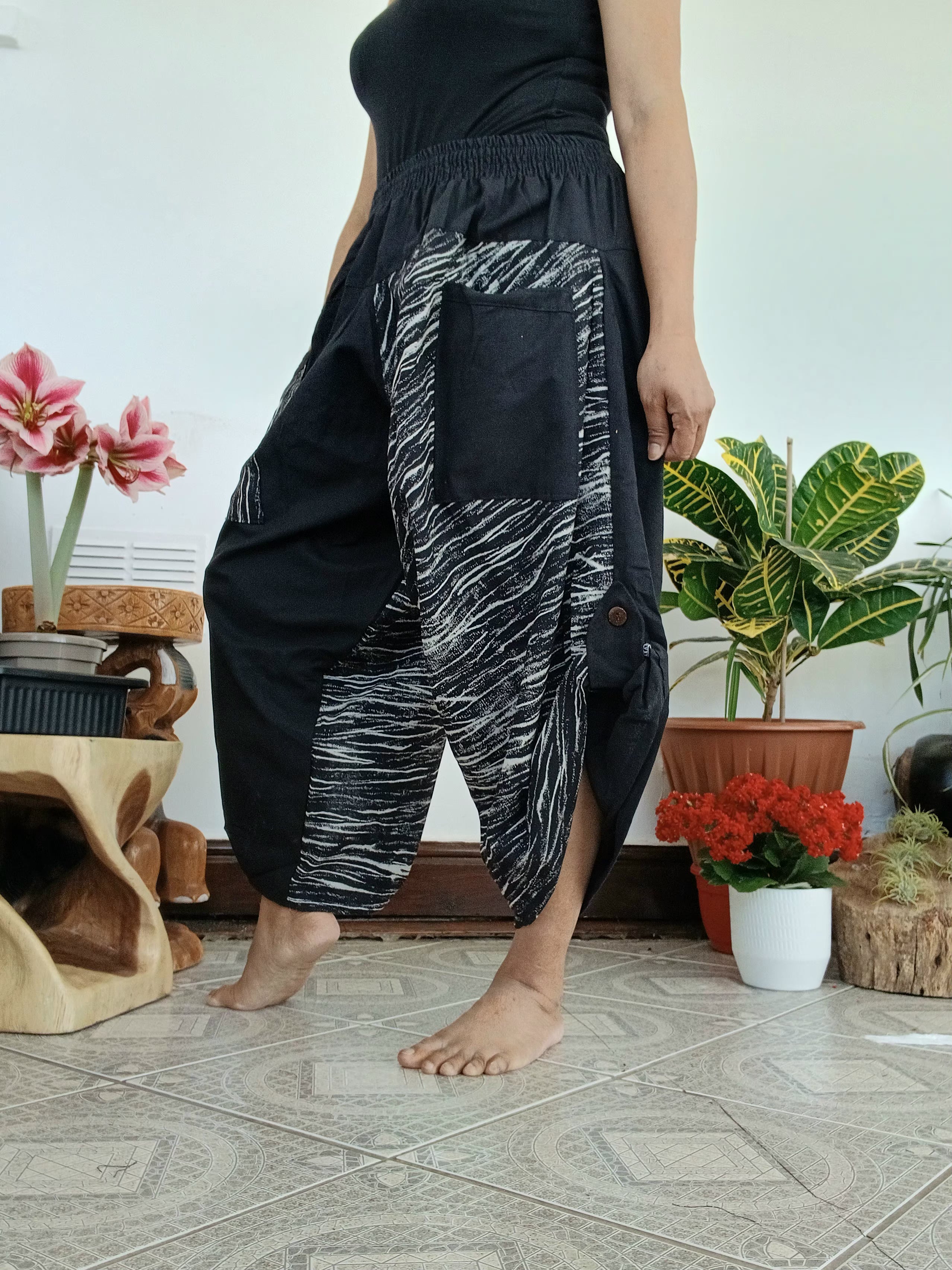 Black abstract print Ninja Samurai Style harem pants hippie Boho trousers one size fit 6-8-10