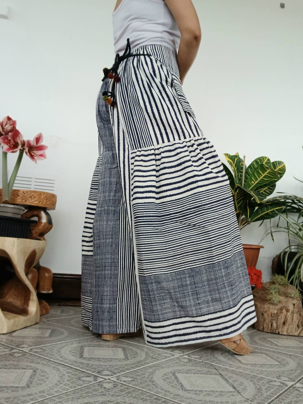 White&navy striped wide leg elegant boho trousers baggy harem pants one-size fit 8-10-12