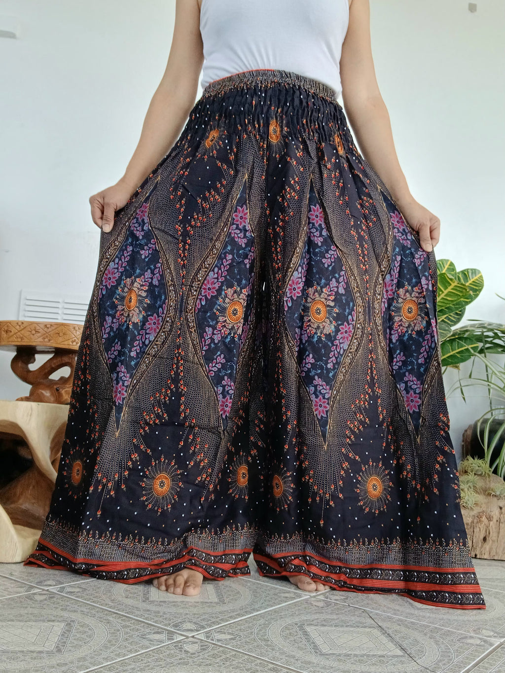 Beautiful flowy boho wide leg elegant culottes trousers high-waisted harem pants One size fits 8-10-12