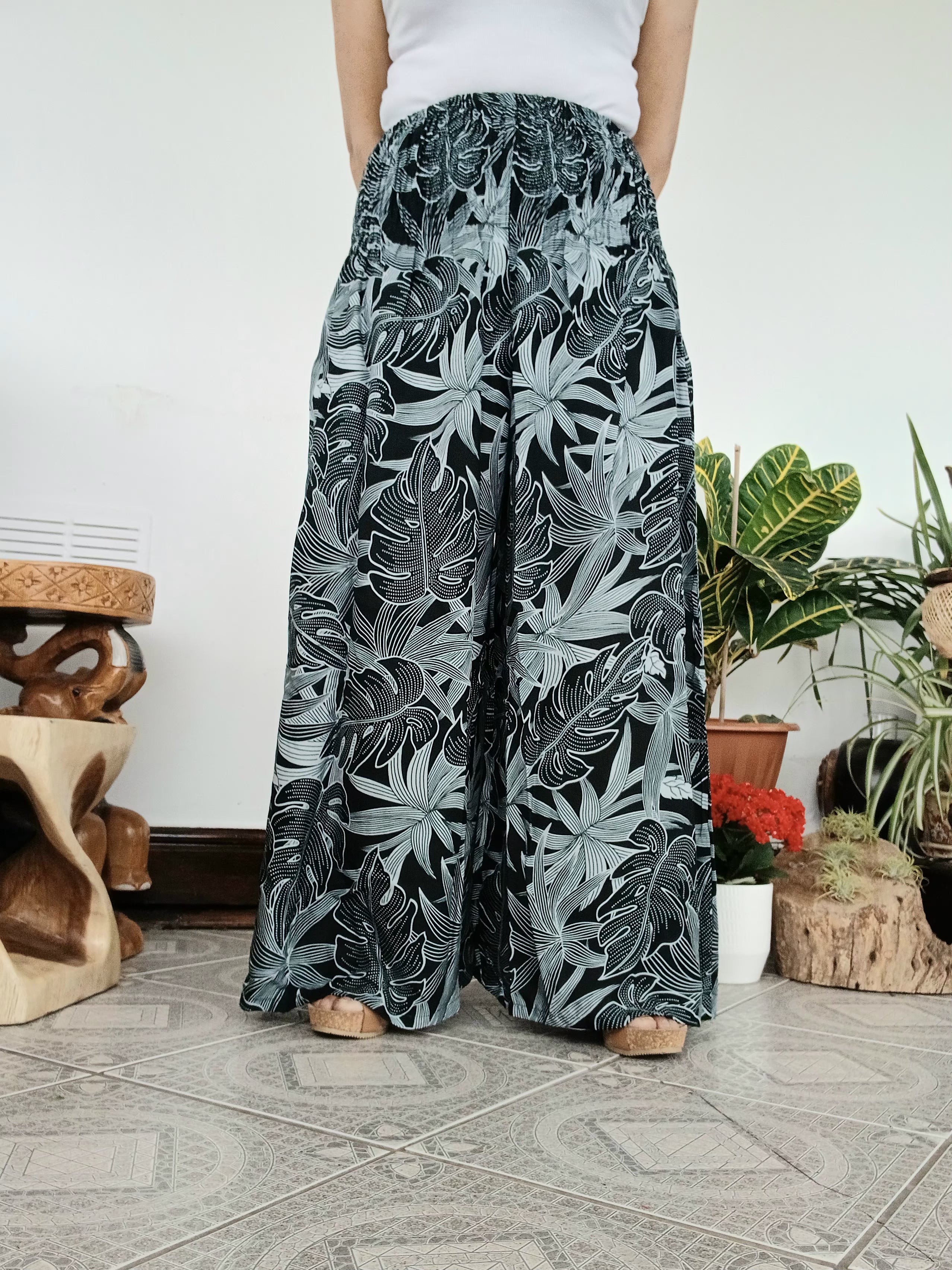 Beautiful Black Tropical Leaf Wide-Leg Palazzo Harem Pants Flowing Boho Lounge Trousers