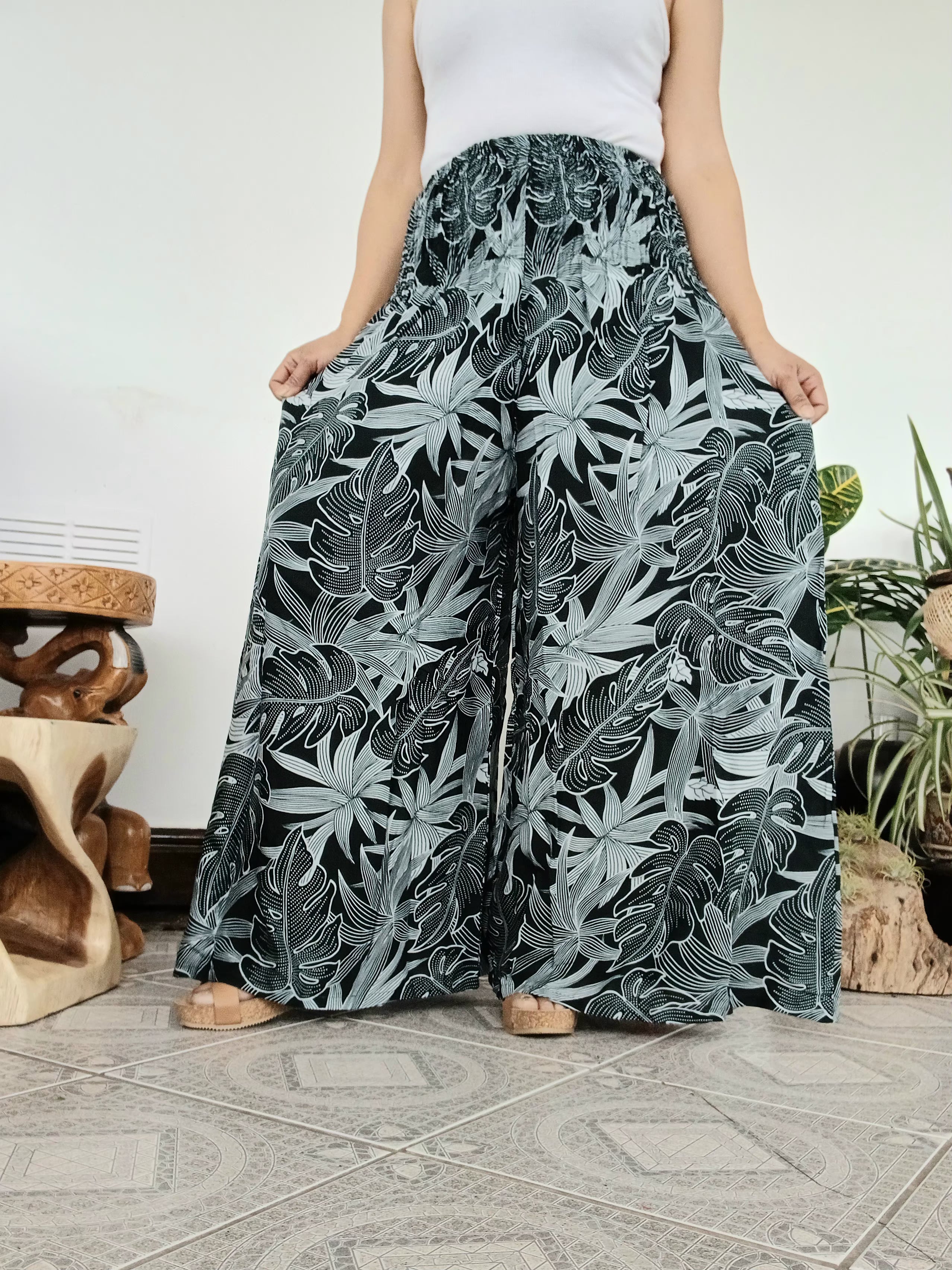 Beautiful Black Tropical Leaf Wide-Leg Palazzo Harem Pants Flowing Boho Lounge Trousers