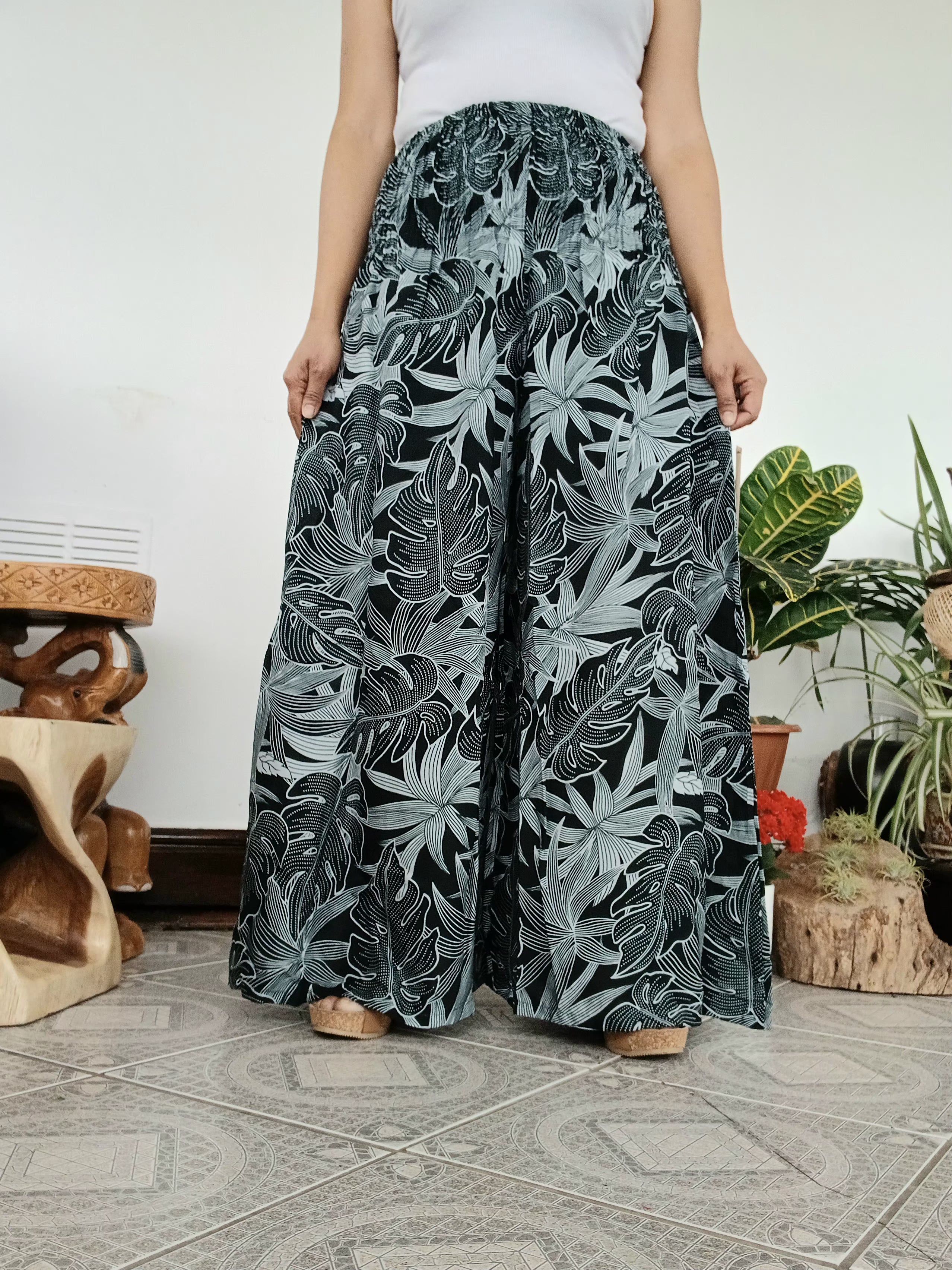 Beautiful Black Tropical Leaf Wide-Leg Palazzo Harem Pants Flowing Boho Lounge Trousers